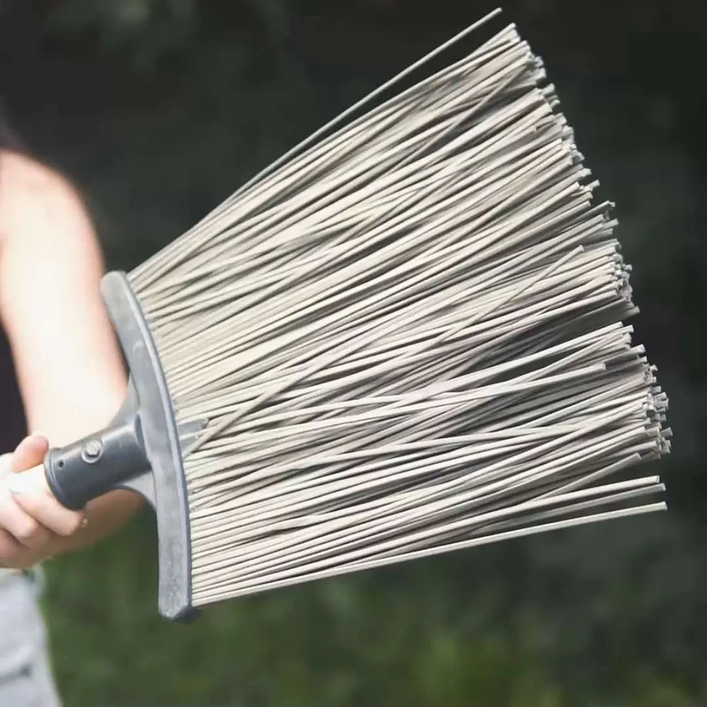 Метла уличная синтетическая плоская 300x340мм с черенком высшего сорта для уборки уличных, садовых, придомовых территорий