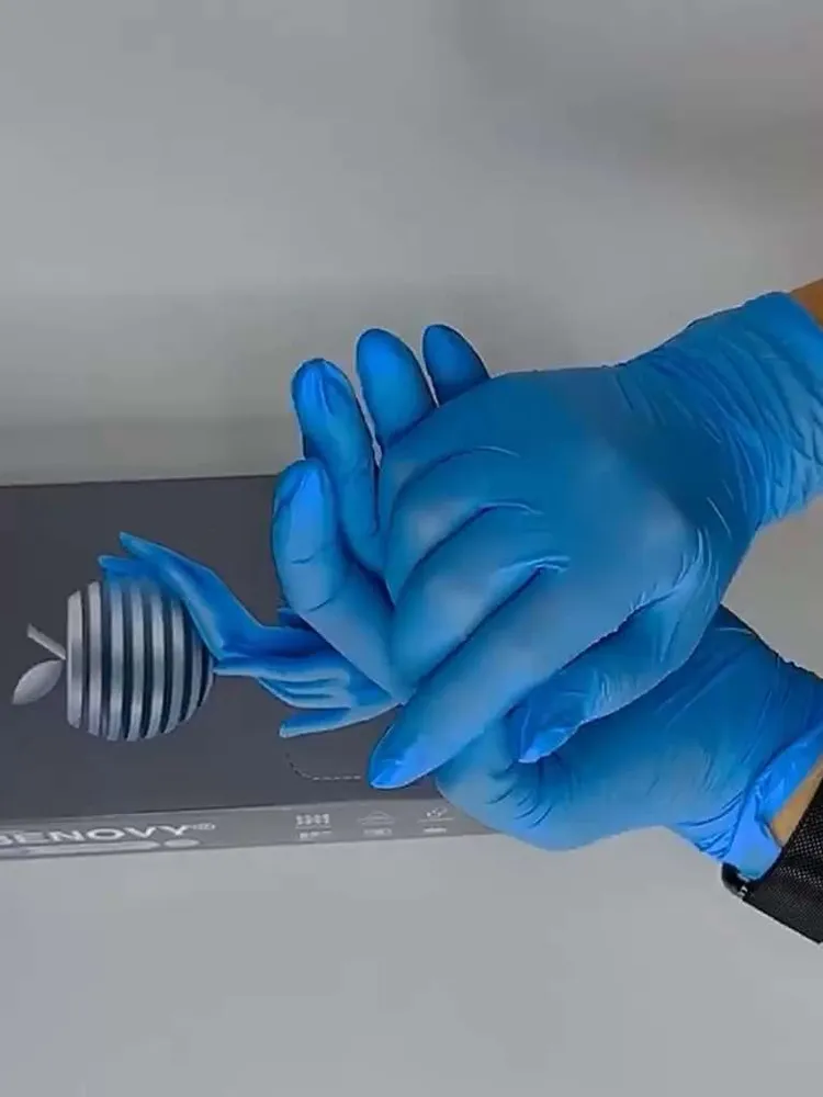 Перчатки нитриловые S одноразовые голубые медицинские, 100 шт (50 пар) BENOVY