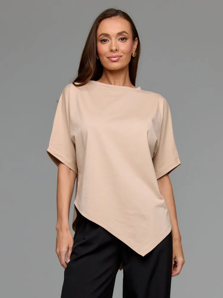 Футболка Женский SAVISSA бежевый нейтральный, теплый бежевый Средний, размер 42, 44 Хлопок, Эластан Однотонный асимметричный Повседневный Россия