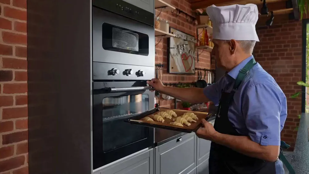 Бумага для выпечки силиконизированная 8м (пергамент) в рулоне