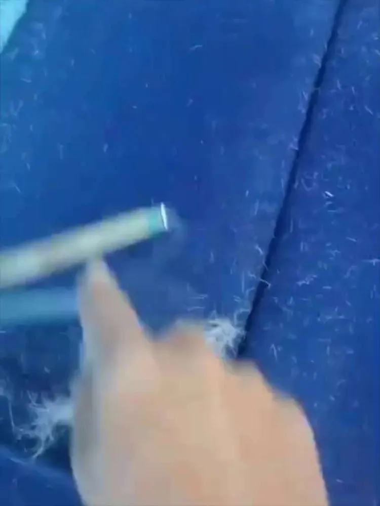 Щетка скребок для удаления шерсти животных, катышек и волос, щетка для чистки ковров и одежды