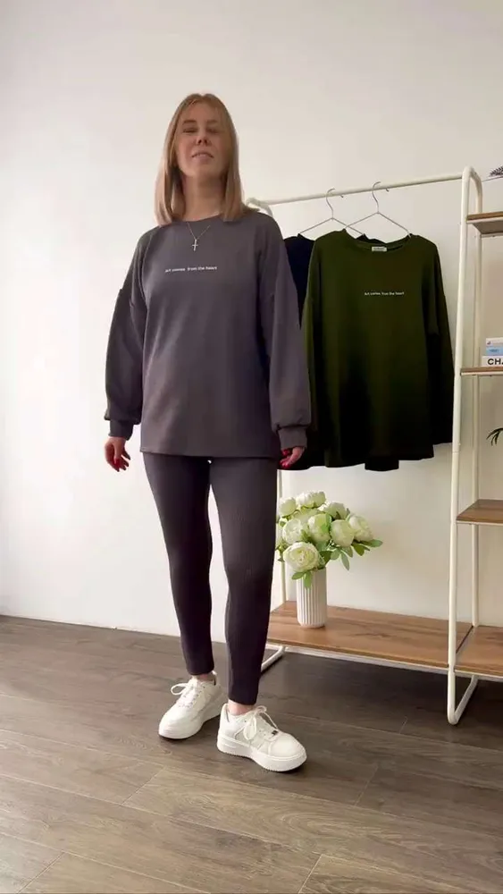 Комплект одежды Женский Повседневный серый, серый графит, размер 44 Вискоза, Полиэстер Бег, Йога Надписи, рост 158-174 Киргизия На любой сезон Без застежки