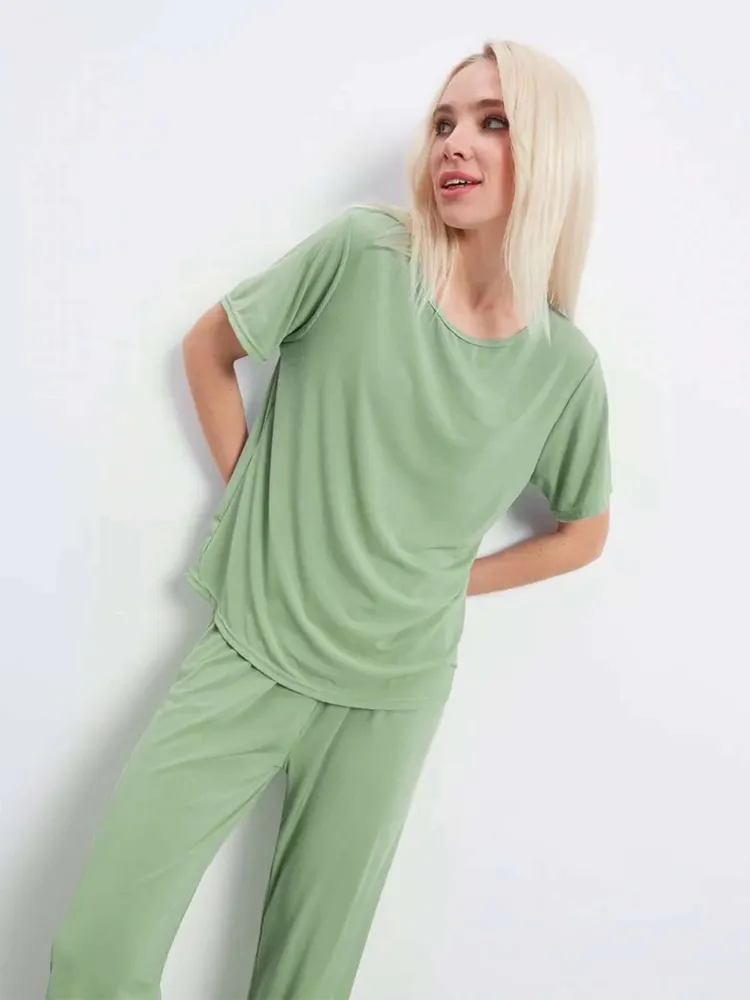 Домашний комплект Женский Rizziano Домашний Искусственный шелк, размер 46, 48 Резинка двойка мятный Однотонный Короткий оверсайз Китай дышащий материал