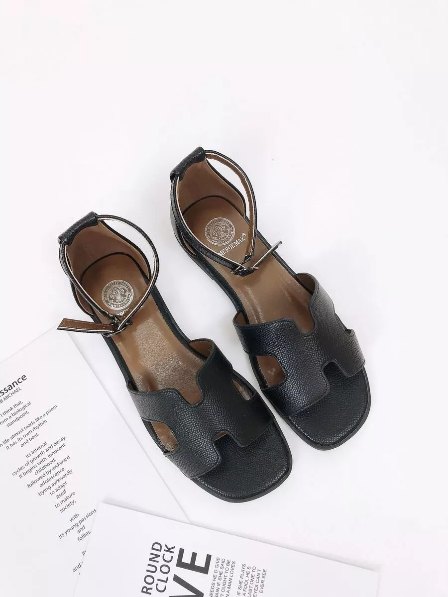 Летние босоножки для женщин черный