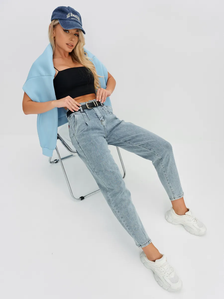 Джинсы бананы момы с высокой посадкой зауженные