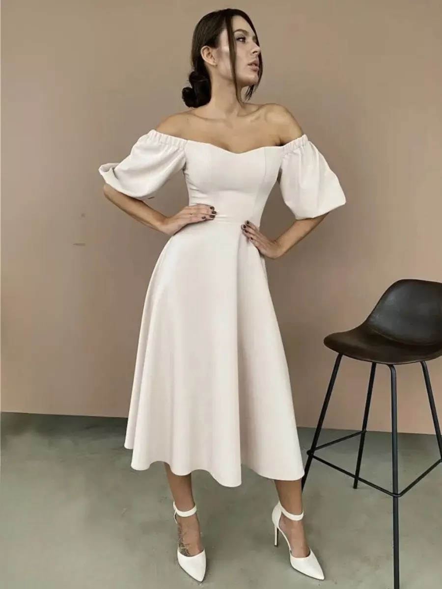 Платье вечернее миди с открытыми плечами