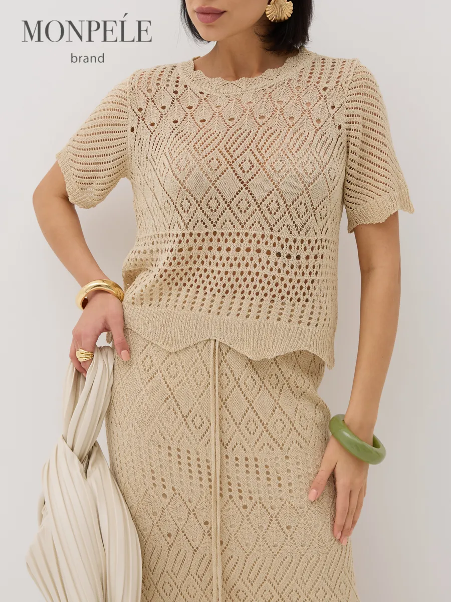 Костюм с юбкой вязаный летний