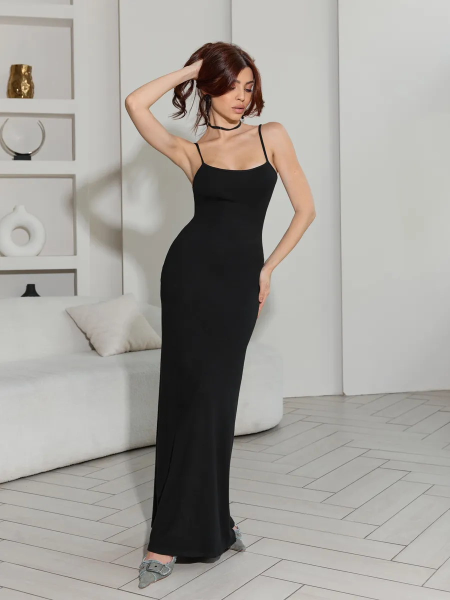 Платье на бретельках летнее длинное макси