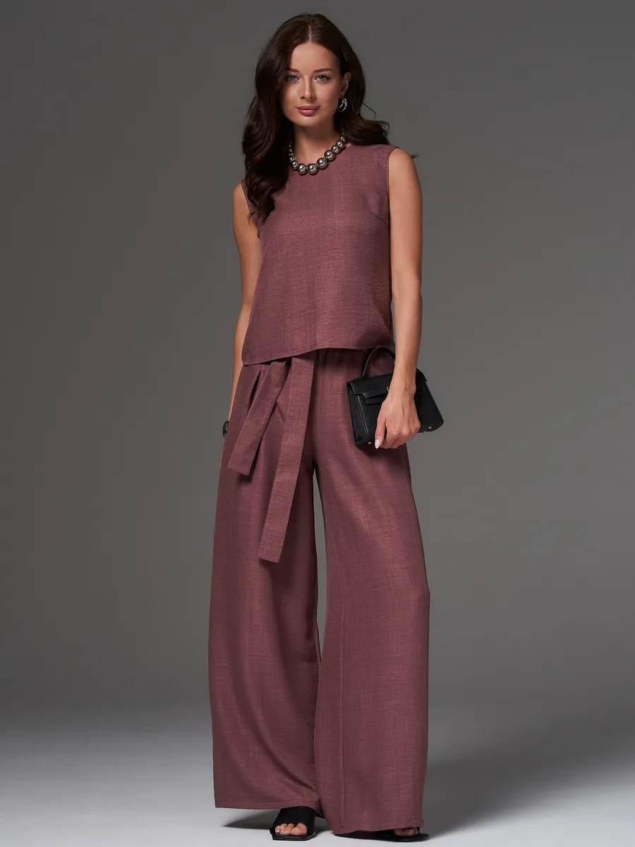 Летний костюм брюки и топ