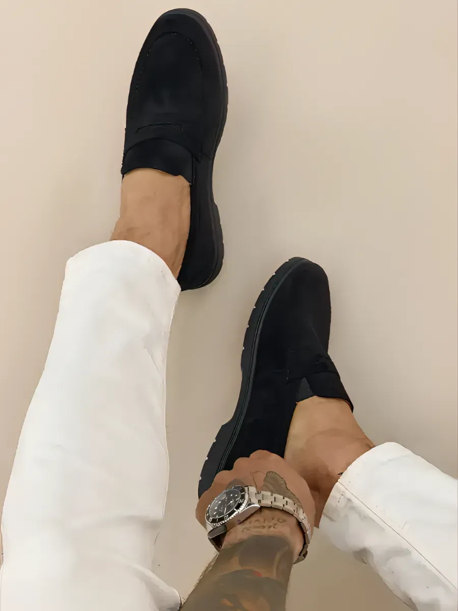 Замшевые лоферы школьные