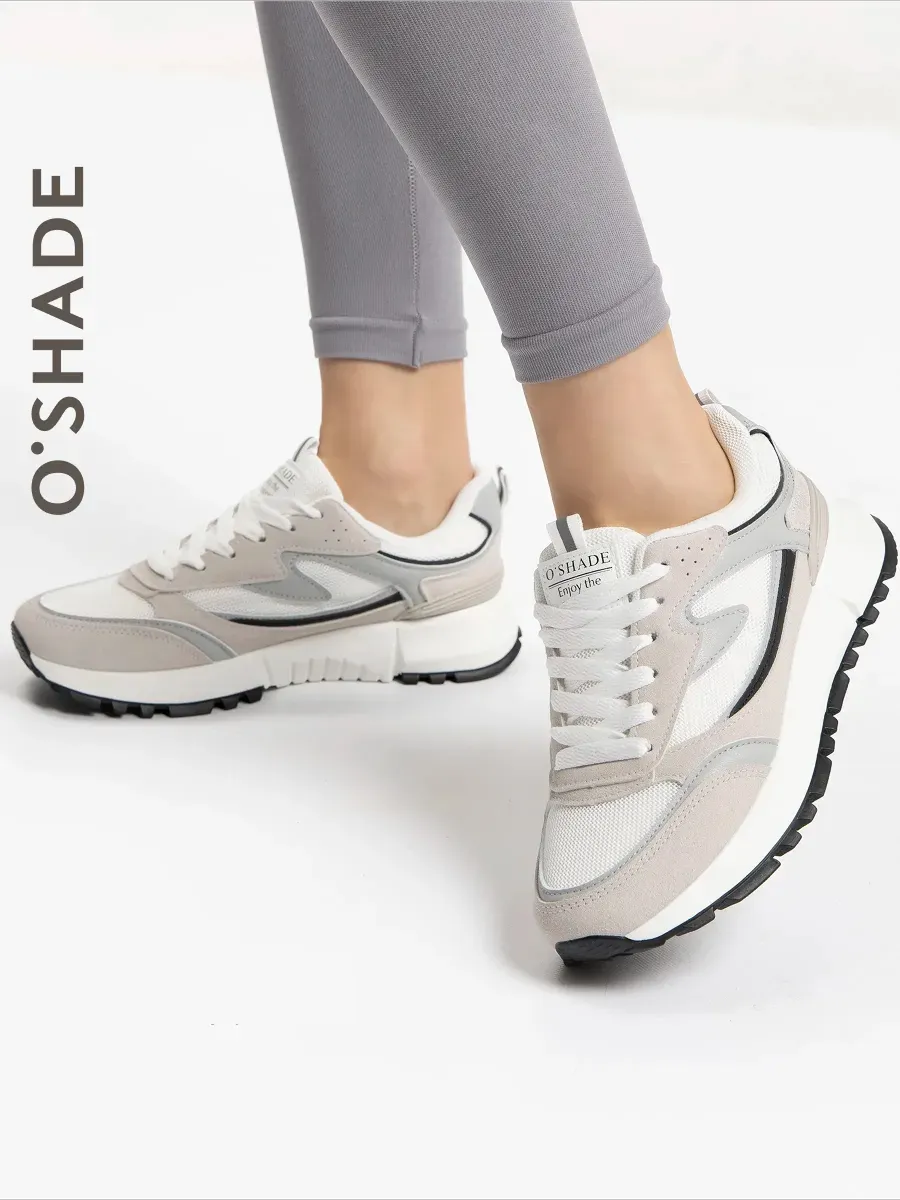 Кроссовки женские