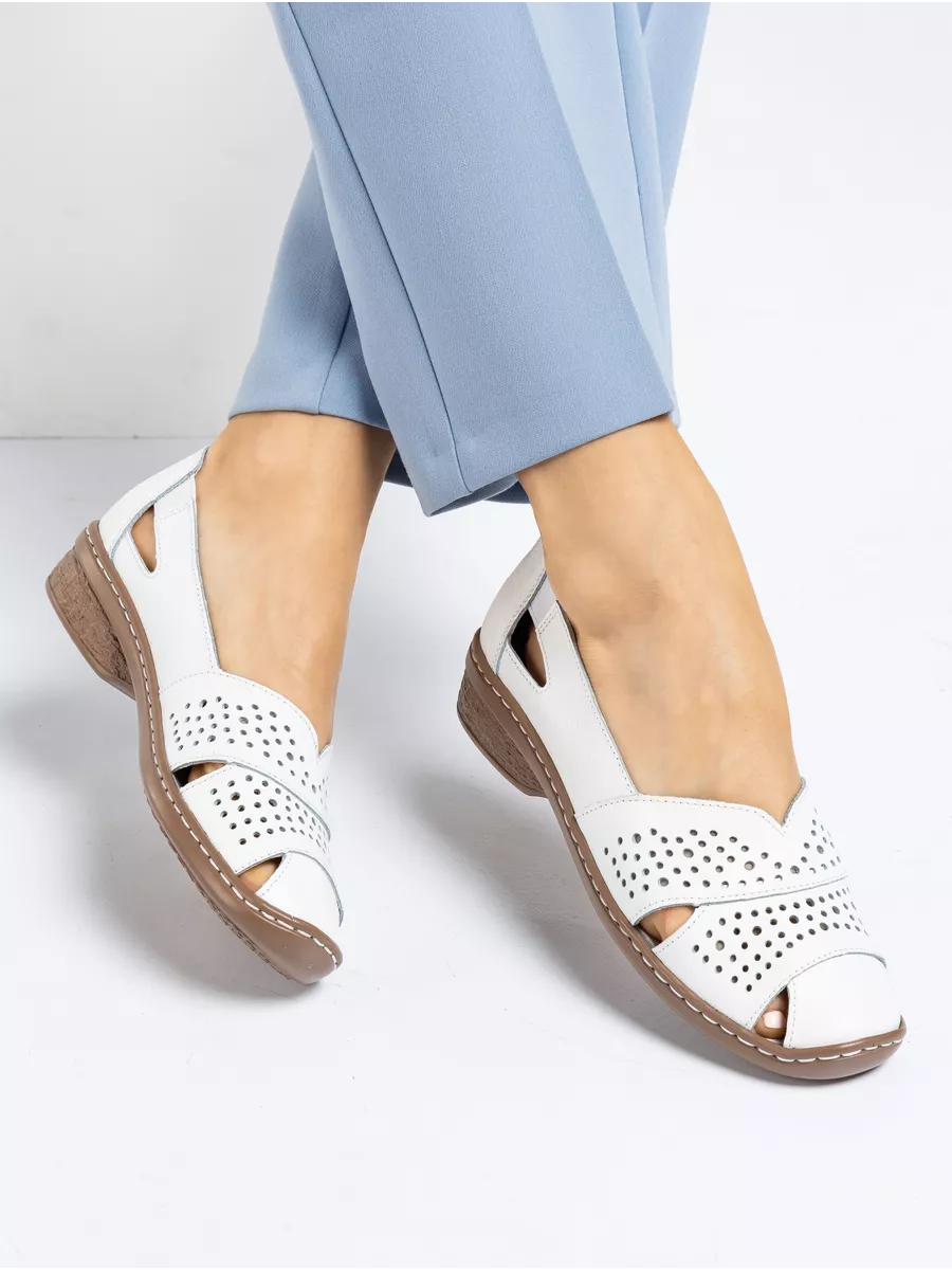 Туфли белые женские