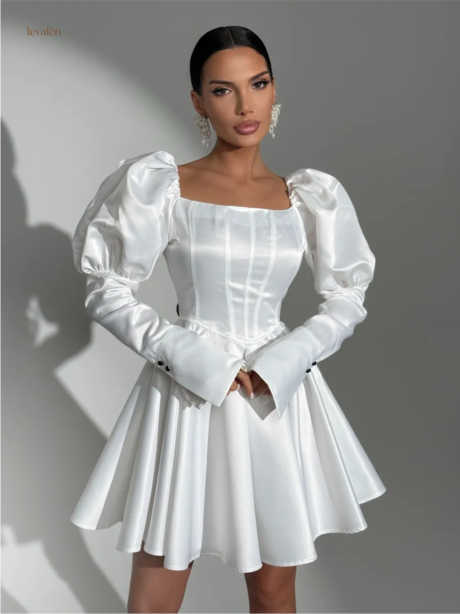 Платье короткое праздничное с рукавами фонариками