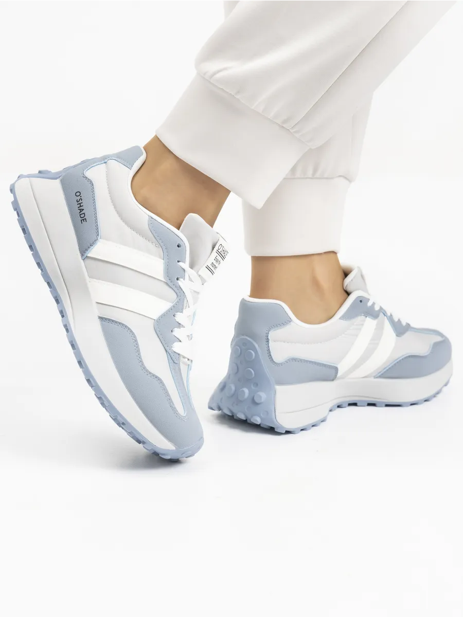 Кроссовки женские