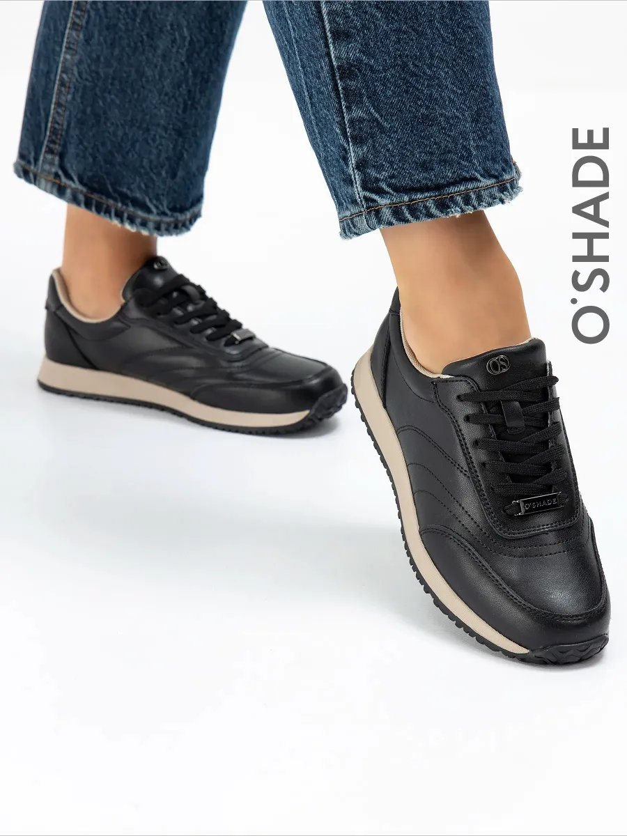 Кроссовки женские черные