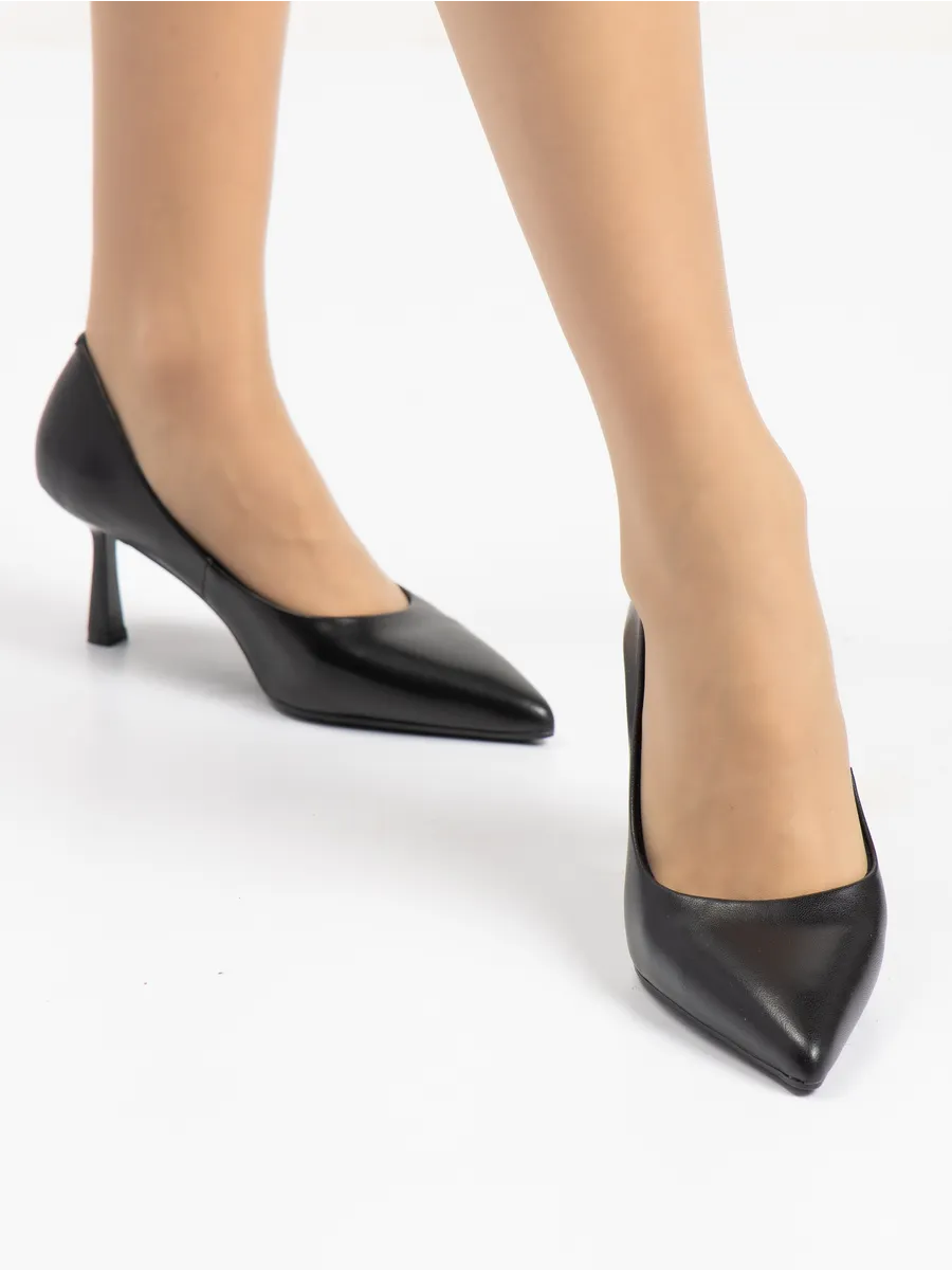 Туфли женские на каблуке