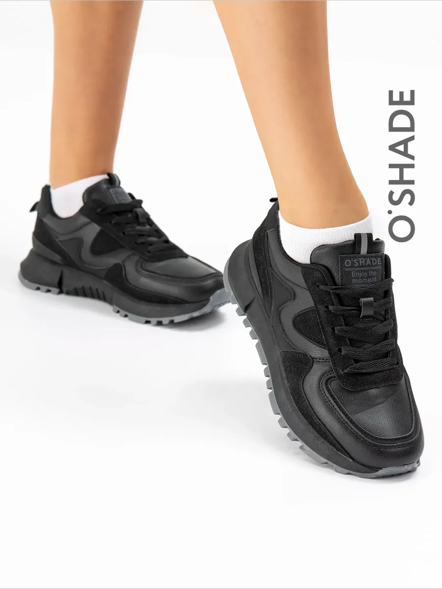 Кроссовки женские черные