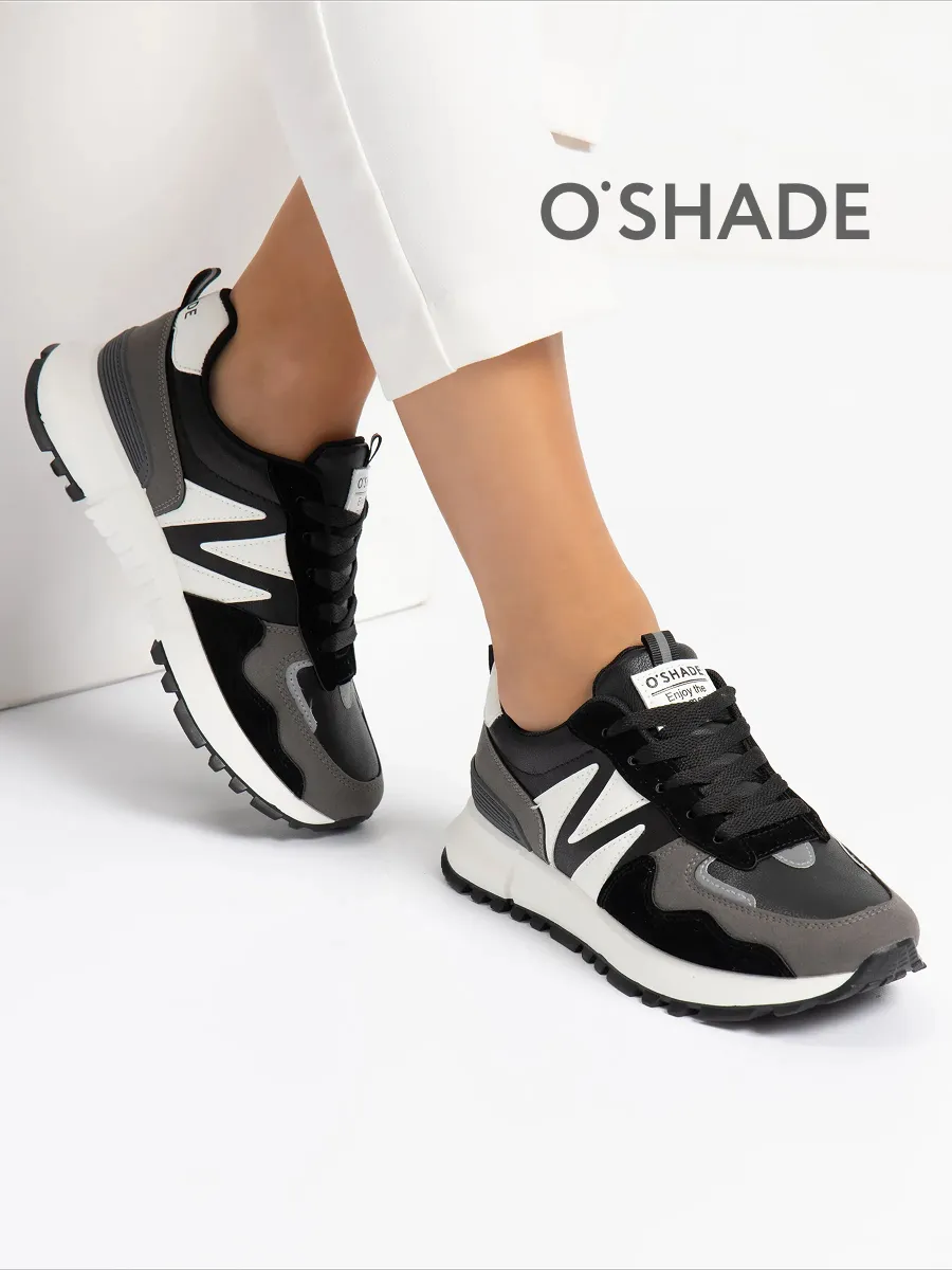 Кроссовки женские черные