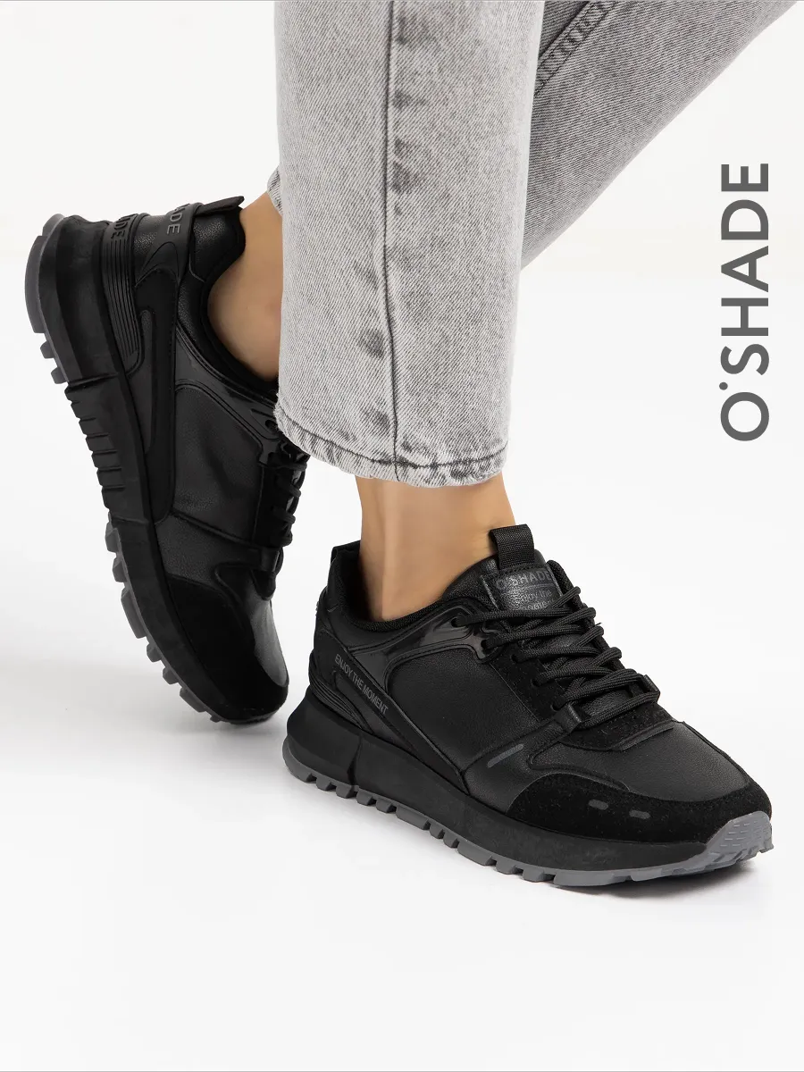 Кроссовки женские черные