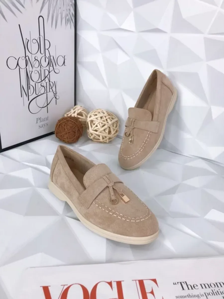 Лоферы женские