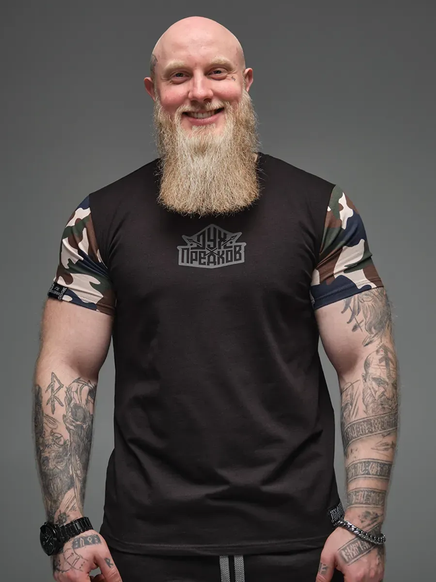 Футболка черная « Копьё» с надписью и принтом