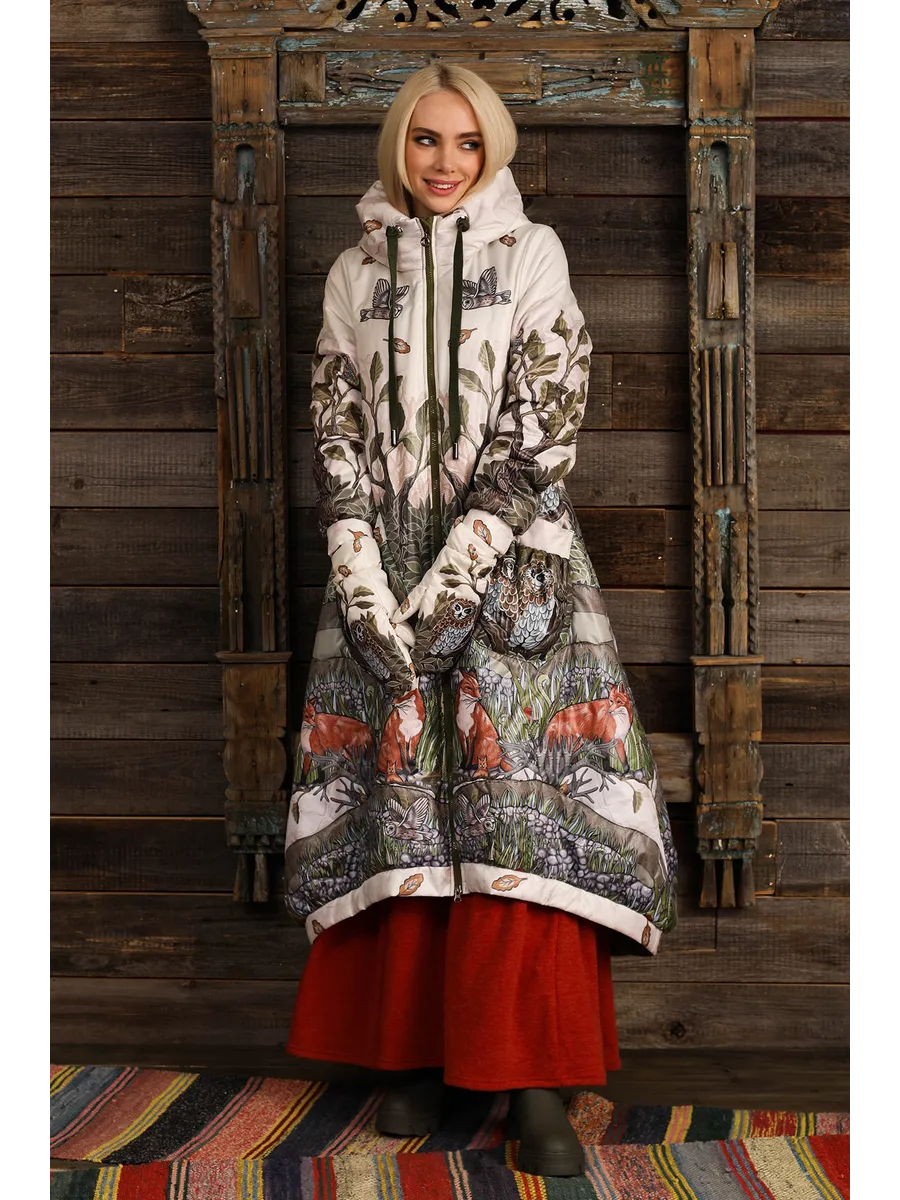 Пальто длинное стеганое с капюшоном