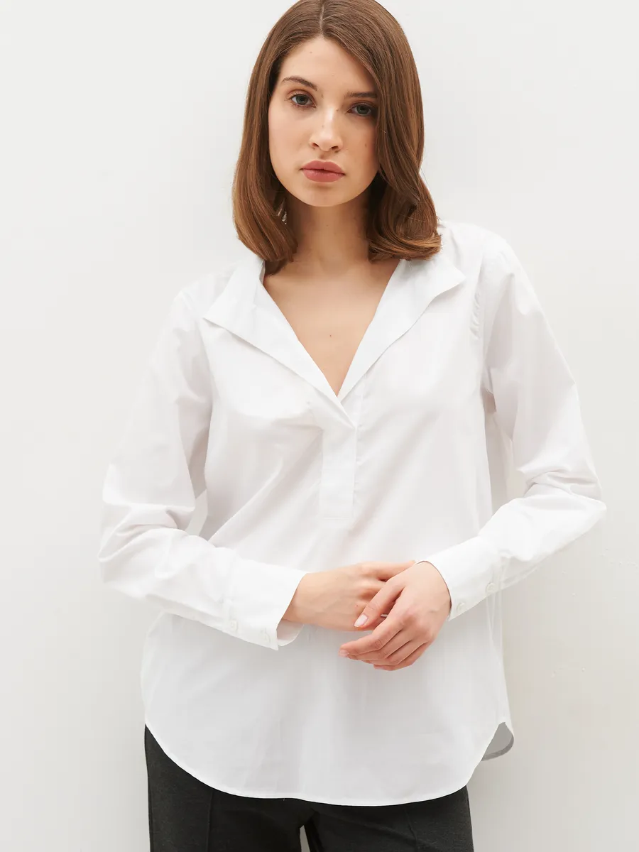 Блузка классическая с воротником-стойкой