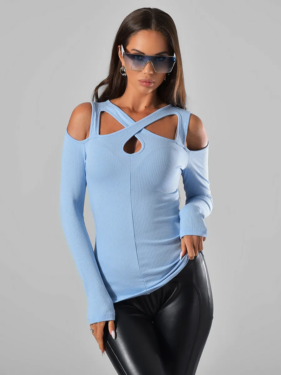 Лонгслив облегающий с вырезом на груди в рубчик