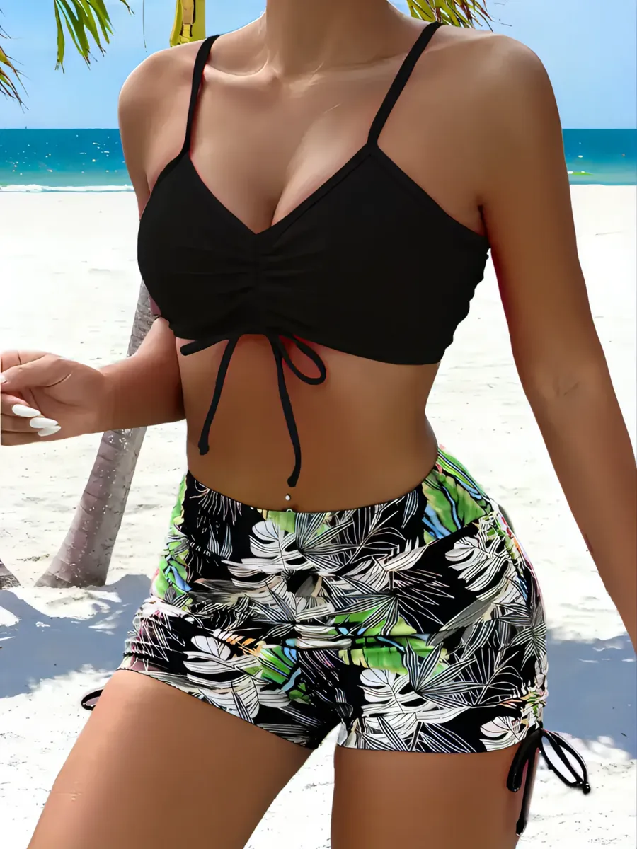 Купальник раздельный с шортами