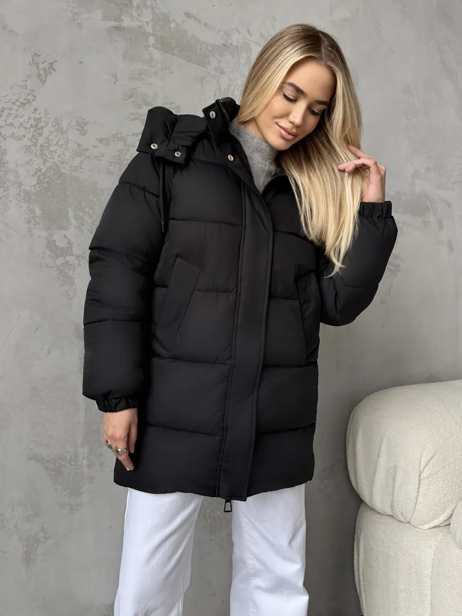 Пуховик зимний с капюшоном