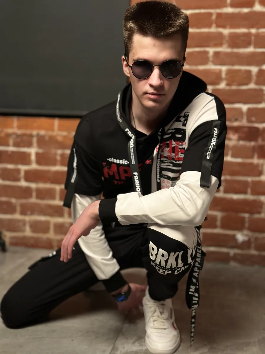 Худи с капюшоном