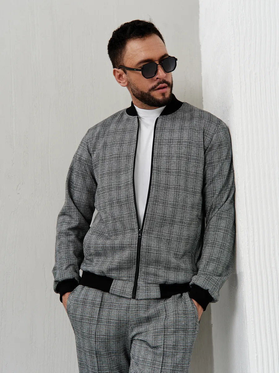 Костюм-двойка брючный на молнии