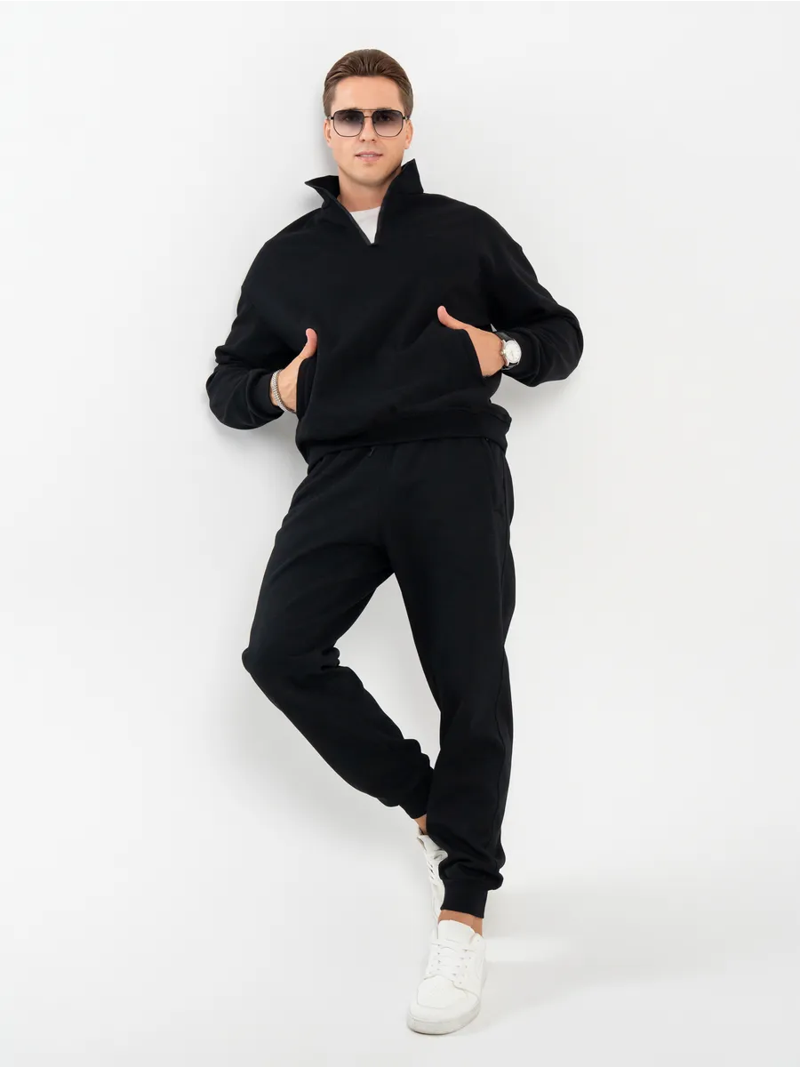 Спортивный костюм мужской с воротником-стойкой