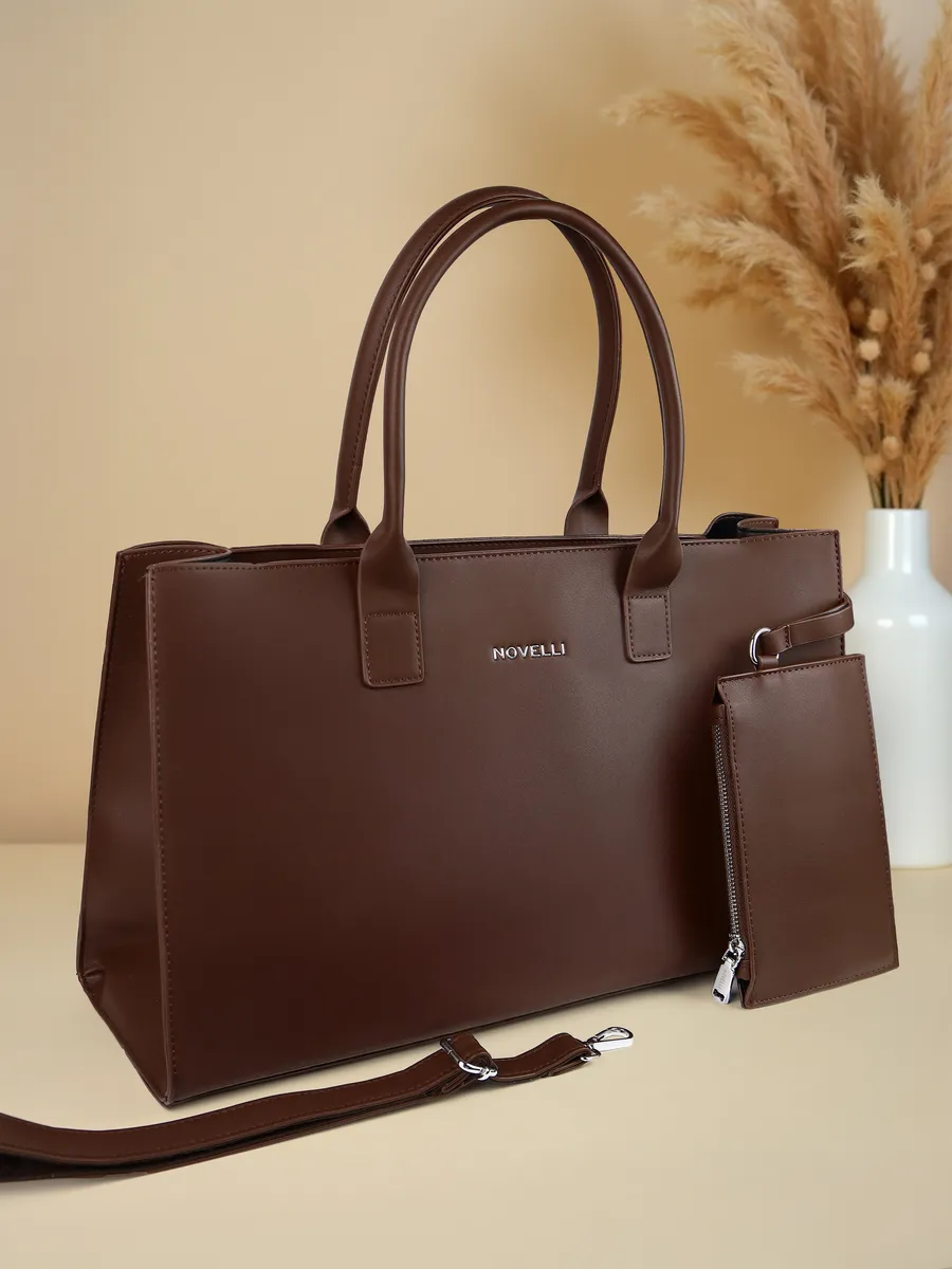 Большая коричневая сумка