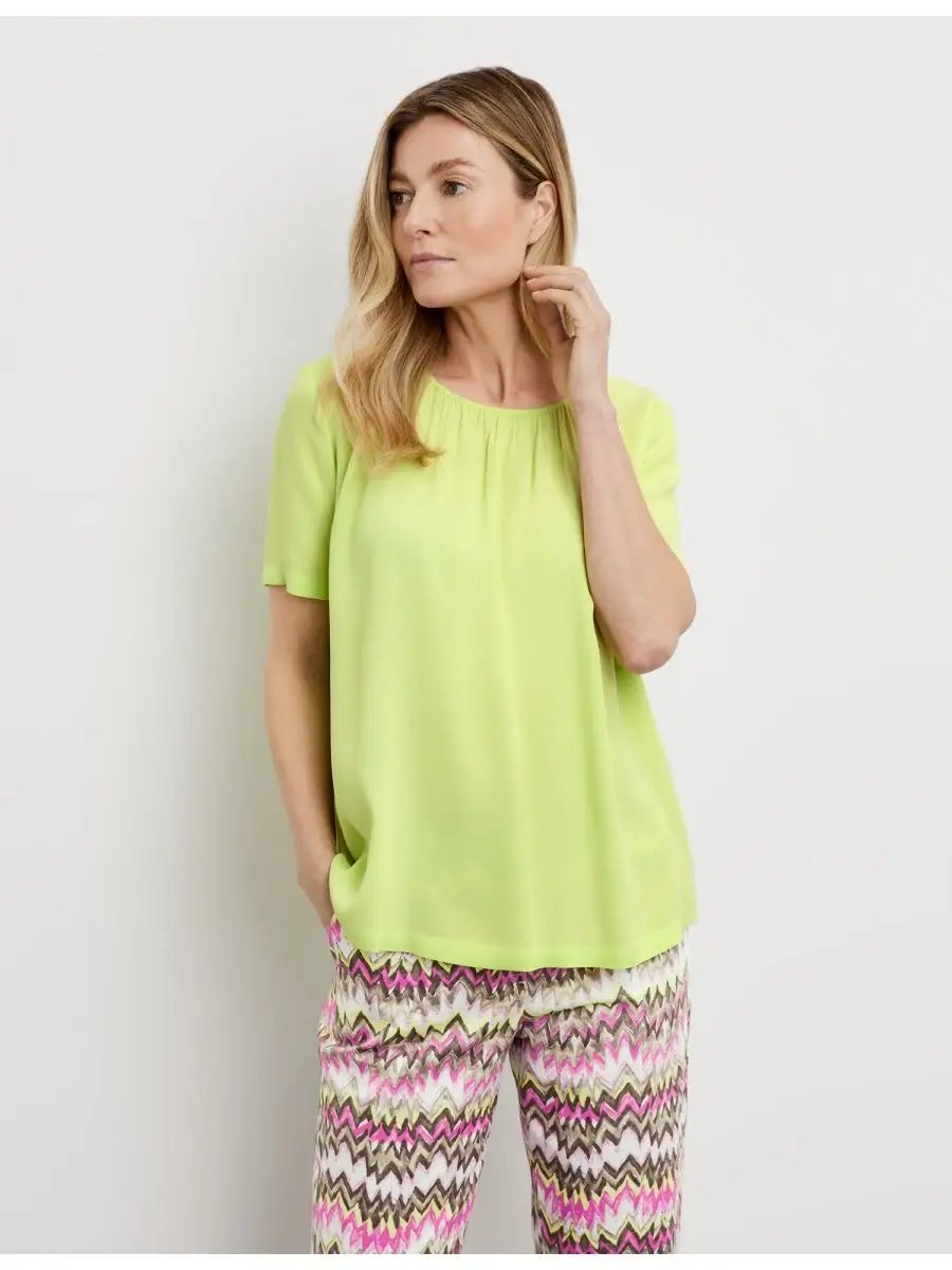 Блузка офисная с коротким рукавом