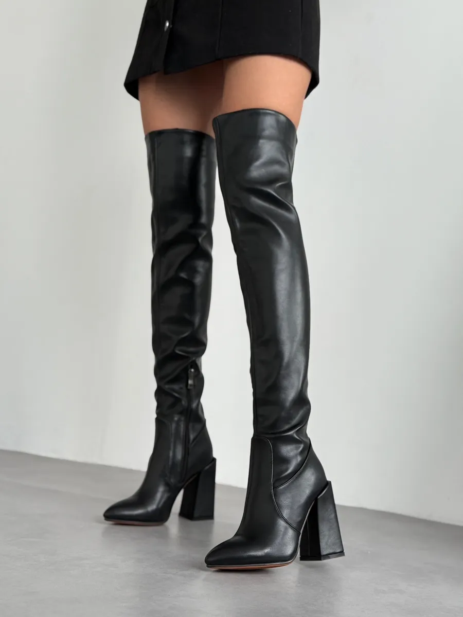 Демисезонные ботфорты чулки на каблуке