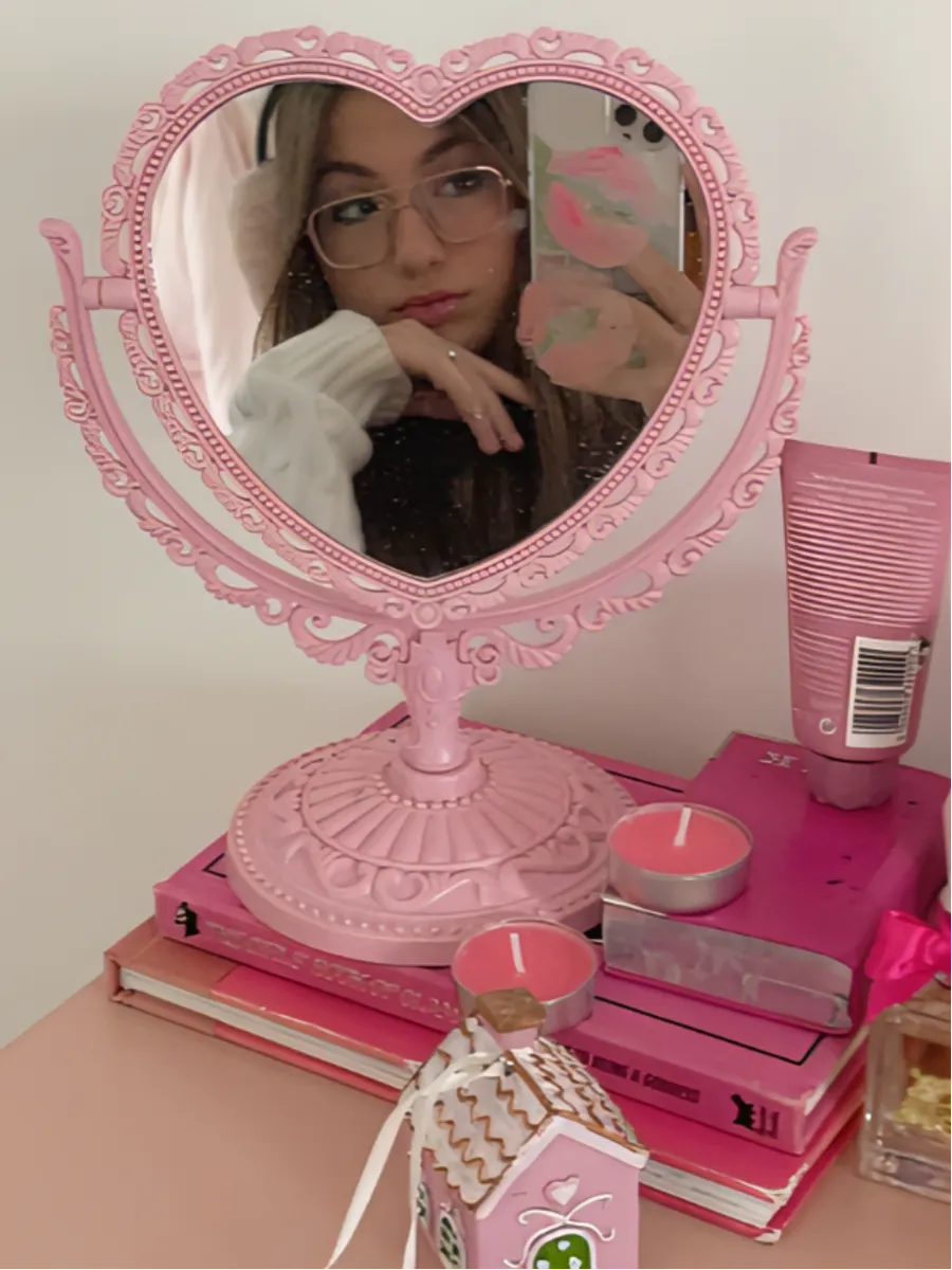 розовое настольное зеркало сердце coquette из pinterest