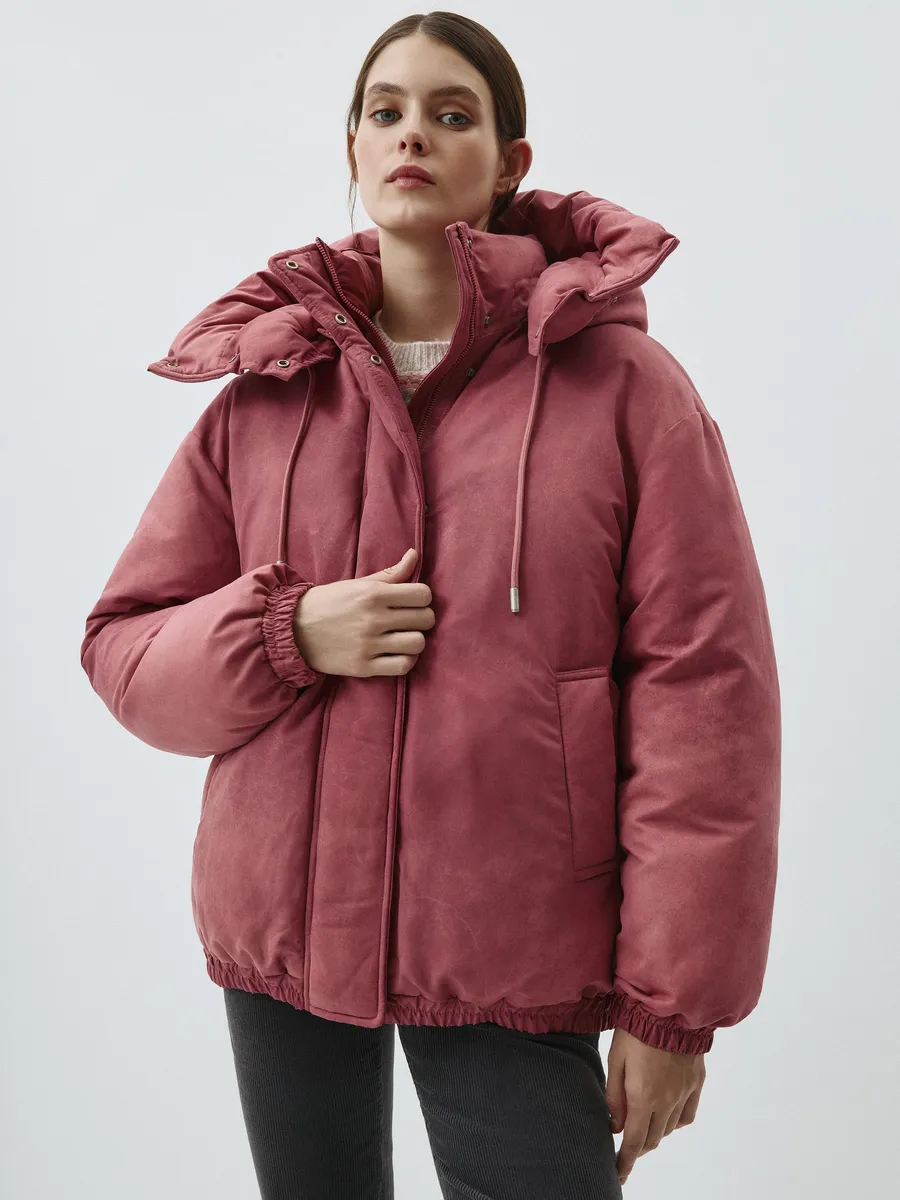 Куртка короткая оверсайз из бархатистой ткани с принтом