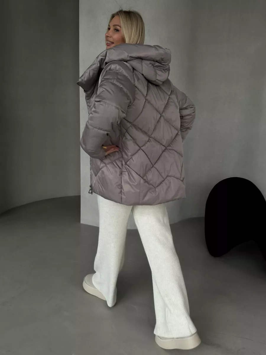 Куртка демисезонная удлиненная с большим капюшоном