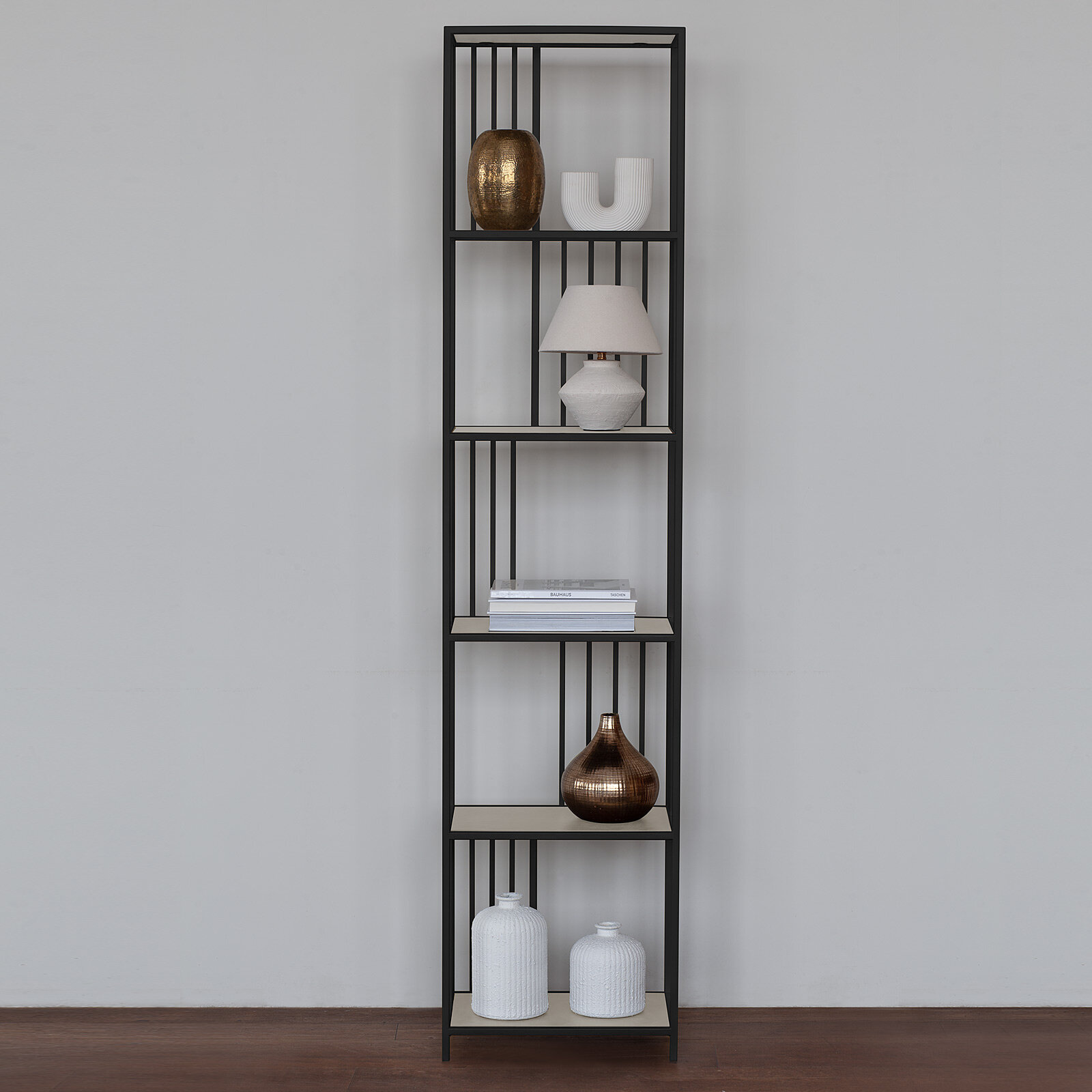 Металлический стеллаж лофт интерьерный для книг SOHO MINI, черный с полками из керамики Ivory