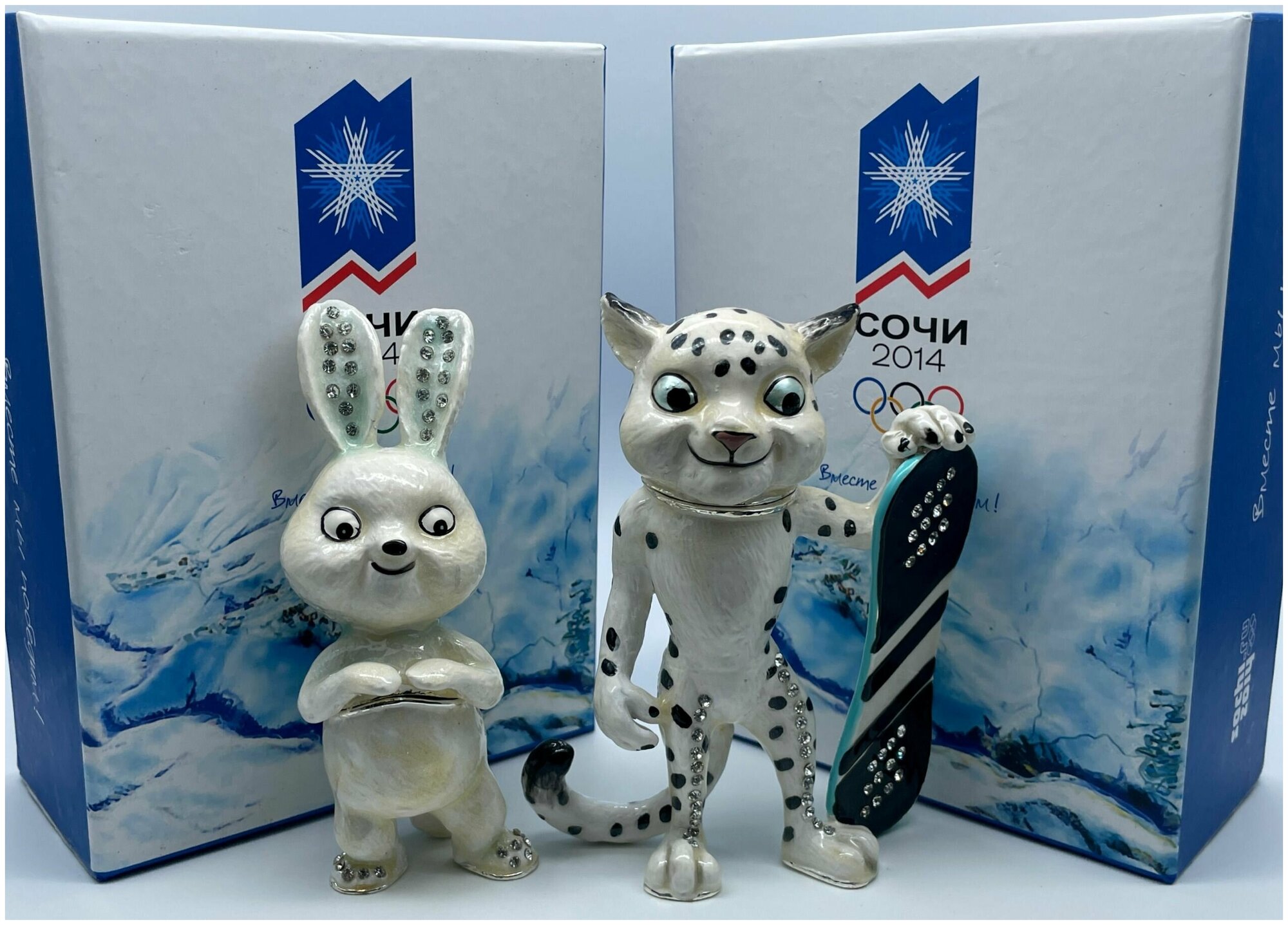 2 Статуэтки - шкатулки Зайка + Леопард. Олимпиада Сочи 2014